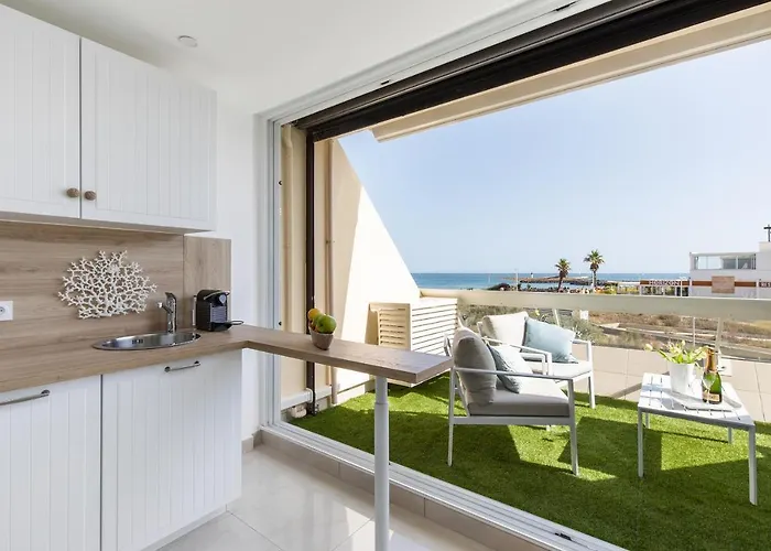 Blue Coral Heliopolis Naturiste